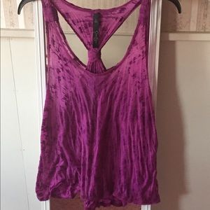 Jessica Simpson burnout tank ASO Elena Gilbert